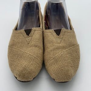 Canvas Toms